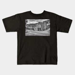 Matlock, Derbyshire, UK, Black And White Kids T-Shirt